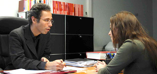 Le docteur Marc Irigoin-Guichandut en consultation